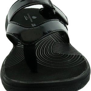 Clarks Cloudsteppers Brinkley Marin Flip Flop Thong Sandals Black Patent, 6 US